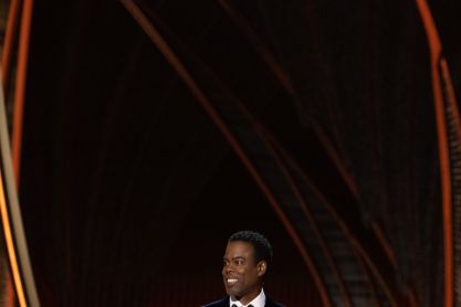 O Chris Rock μιλά πρώτη φορά για το χαστούκι από τον Will Smith: «Ακόμη το επεξεργάζομαι»