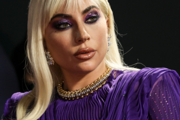 Η Lady Gaga κυκλοφόρησε δωρεάν online μάθημα για την ψυχική υγεία - Οι 5 χρυσοί κανόνες της