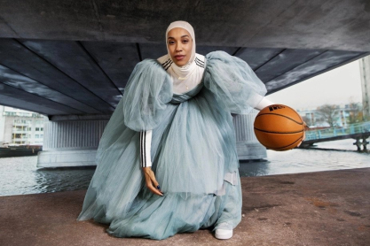 Άσμα Ελμπαντάουϊ: Η μπασκετμπολίστρια με το Χιτζάμπ που άλλαξε τους κανόνες