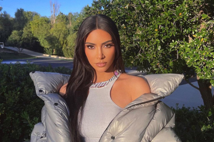 «Σήκω και δούλεψε»: Η Kim Kardashian ζητά συγγνώμη για τη δήλωση που προκάλεσε αντιδράσεις