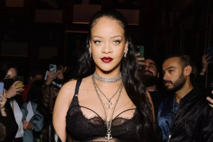 Jacquie Aiche: Η σχεδιάστρια πίσω από τις body chains που λατρεύει η έγκυος Rihanna