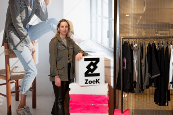 ZoeK: Το ελληνικό fashion brand της Ζωής Κέρος έρχεται στο attica Golden Hall και προσφέρει μια μοναδική εμπειρία με unique jackets