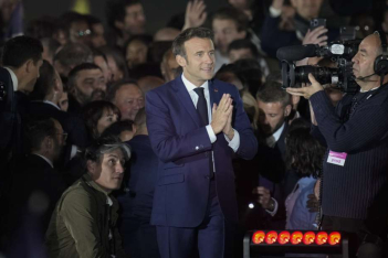 Γαλλία: Σαρωτική η νίκη του Εμανουέλ Μακρόν στις εκλογές - Τα επόμενα βήματά του