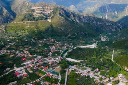Γλυκή Θεσπρωτίας: Χαλάρωση και περιπέτεια στις όχθες του Αχέροντα