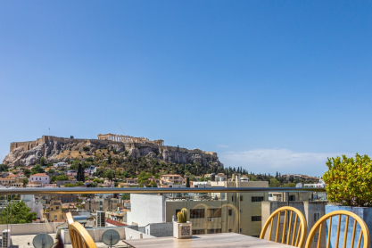 To manouka έκλεισε 1 χρόνο και συνεχίζει να μεγαλώνει και να μεταμορφώνεται ανάλογα με τις εποχές