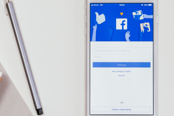 Facebook privacy: Πώς να σταματήσετε την παρακολούθηση της δραστηριότητάς σας