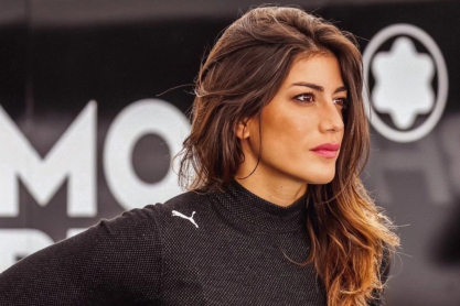 Βίκυ Πίρια: H Ιταλίδα οδηγός αγώνων που σπάει τα στεγανά