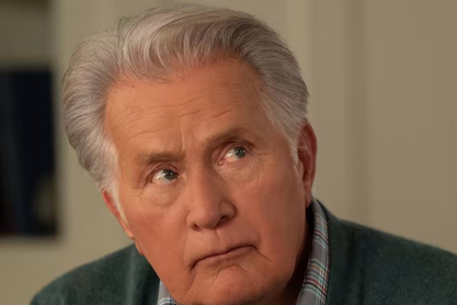 Ο Martin Sheen μετανιώνει που άλλαξε το ισπανικό του όνομα για χάρη του Hollywood