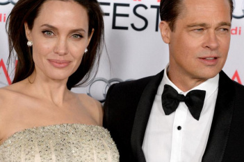 O Brad Pitt κατηγορεί την Angelina Jolie ότι πούλησε το μερίδιό της από το οινοποιείο τους για να «του κάνει κακό»