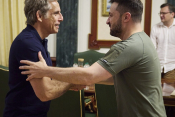 «Είσαι ο ήρωάς μου»: Ο Ben Stiller συνάντησε τον Volodymyr Zelensky στο Κίεβο