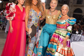 Helen Mirren, Sharon Stone, Mariah Carey και Drew Barrymore εντυπωσίασαν στο fashion show του Dolce & Gabbana στην Ιταλία