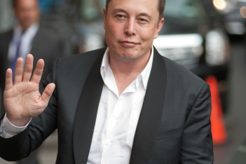 O Elon Musk απέκτησε δίδυμα στα κρυφά, όσο περίμενε το δεύτερο παιδί του με τη Grimes