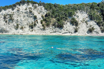 Η Nicole Kidman «ευχαριστεί την όμορφη Ελλάδα» και κάνει μυστικές διακοπές σε κάποιο νησί της