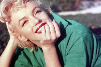 Πως να πετύχετε το iconic μακιγιάζ της Marilyn Monroe, σύμφωνα με το TikTok