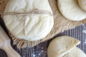 Η συνταγή για το πιο νόστιμο αραβικό ψωμί 