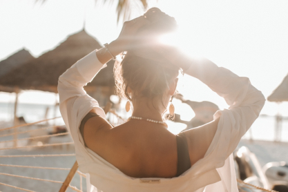 3 λόγοι που το άγχος μπορεί να αυξηθεί το καλοκαίρι