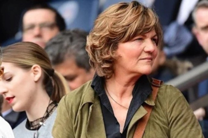 Βερονίκ Ραμπιό: Η αμφιλεγόμενη μαμά - μάνατζερ του Nο.1 στόχου της Γιουνάιτεντ