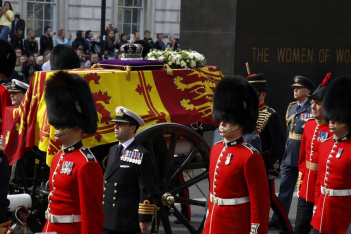 Κηδεία Βασίλισσας Ελισάβετ: Ξεκίνησαν να καταφθάνουν οι καλεσμένοι