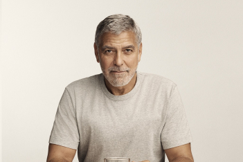 Για την Nespresso, η  παγκόσμια ημέρα καφέ είναι ένα κάλεσμα για την κλιματική αλλαγή με μήνυμα από τον George Clooney