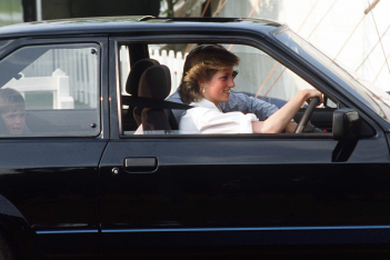 To αγαπημένο Ford Escort RS Turbo της Diana πουλήθηκε για 846.000$