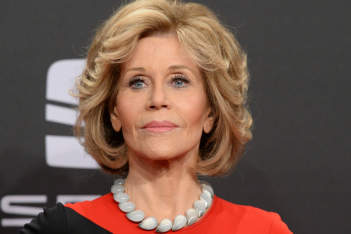 H Jane Fonda λέει ότι νιώθει «πιο δυνατή από ποτέ» μετά την αποκάλυψη ότι έχει καρκίνο