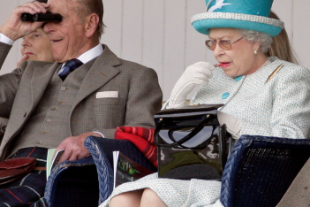 Βασίλισσα Ελισάβετ: Το κόλπο με το κραγιόν όταν ήθελε να αποφύγει μια συνάντηση