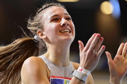 Φέμκε Μπολ: Ποια είναι η κορυφαία αθλήτρια της χρονιάς που δεν «χορταίνει» τα ρεκόρ