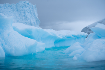 Εντοπίστηκαν αρχαίοι ιοί στους πάγους που λιώνουν - Η επόμενη πανδημία ίσως έρθει από τους παγετώνες