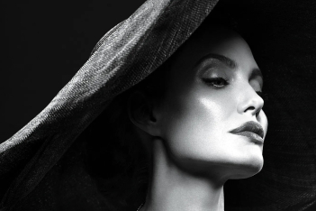 Η Angelina Jolie θα γίνει η Maria Callas σε νέα ταινία του εκπληκτικού Pablo Larraín