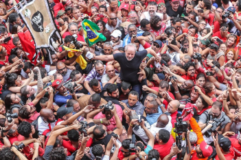 Βραζιλία: Ο Lula νίκησε τη δεξιά- Ο νέος πρόεδρος της χώρας δεσμεύεται για αποκατάσταση της κοινωνικής ειρήνης