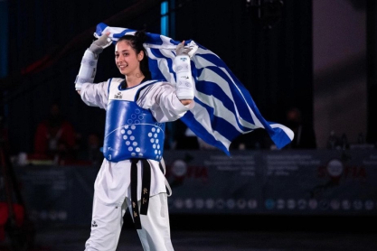 Όταν η Φένια Τζέλη ανέβαινε στο βάθρο των Ολυμπιακών Αγώνων νέων