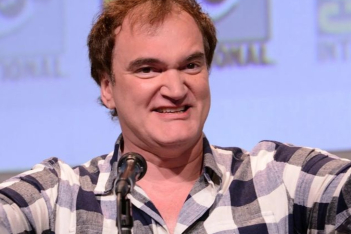Ο Quentin Tarantino εξηγεί γιατί δεν απέτρεψε ποτέ τον Weinstein από τους βιασμούς (αλλά δεν πείθει)