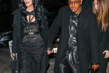 Η Cher μόλις επιβεβαίωσε τη σχέση της με τον 36χρονο Alexander Edwards: «Δεν έχω χρόνο για τους haters»