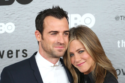 Ο Justin Theroux απάντησε με το πιο τρυφερό μήνυμα στην εξομολόγηση της Aniston για τη μητρότητα