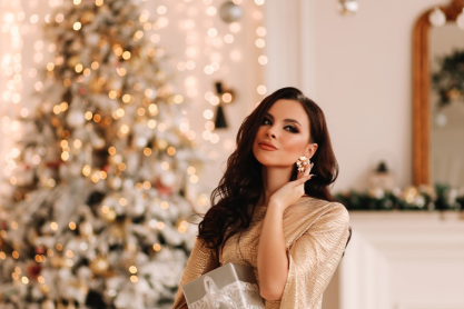 Διαλέξαμε τα πιο glam items από το Mediterranean Cosmos για να λάμψεις στις φετινές γιορτές!