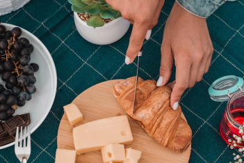 Γιατί είναι καλό να τρώμε 40 γραμμάρια τυρί κάθε μέρα