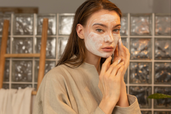 Beauté την Κυριακή: Φτιάχνουμε DIY μάσκα με λάδι καρύδας για λαμπερό δέρμα