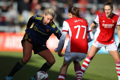 Κατά τη διάρκεια της διακοπής λόγω Μουντιάλ, το ποδόσφαιρο γυναικών φωνάζει «παρών»