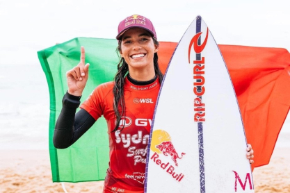 Η Τερέζα Μπόνβαλοτ στα βήματα του Κριστιάνο Ρονάλντο για να γίνει η κορυφαία Πορτογαλίδα σέρφερ