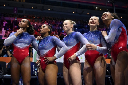 Ιστορική νίκη για την καλύτερη γυναικεία ομάδα γυμναστικής