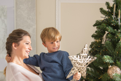 Τα πιο μαγευτικά Χριστουγεννιάτικα Δέντρα σε περιμένουν στη LEROY MERLIN!