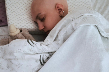 20χρονη influencer με καρκίνο αποχαιρετά τους followers της: «Στο τέλος της ζωής μένουν οι αναμνήσεις»