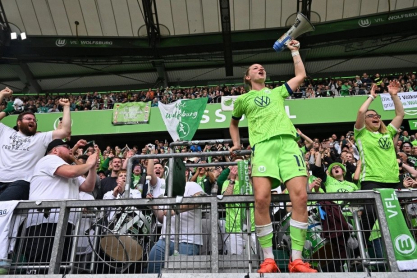 Οι Γερμανοί ψηφίζουν «ποδόσφαιρο χωρίς κλιματισμό» και σπάνε το ρεκόρ προσέλευσης στη γυναικεία Bundesliga!