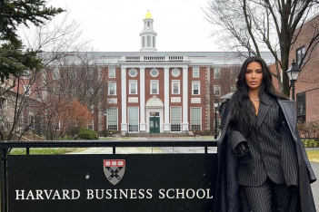 Η Kim Kardashian έγινε για λίγο λέκτορας στο Harvard και το Twitter πήρε φωτιά