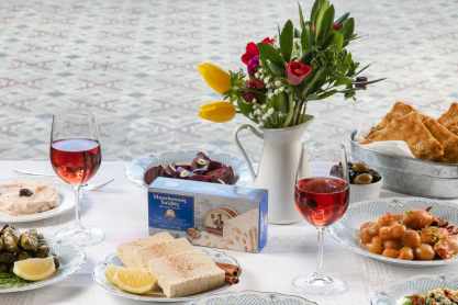 Φροντίζω το τραπέζι της Καθαράς Δευτέρας, φροντίζοντας το περιβάλλον