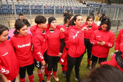 Οι ποδοσφαιρίστριες του Αφγανιστάν χτίζουν τις ζωές τους ξανά μακριά απ' το σκοτάδι των Ταλιμπάν