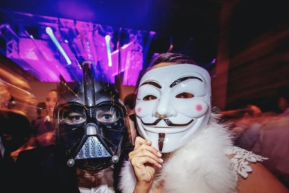 Απόκριες: Τα καλύτερα μασκέ πάρτι που θα γίνουν στην Αθήνα αυτό το τριήμερο