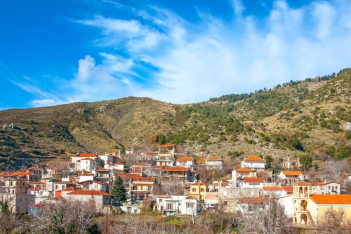 Καμπιά: Ένα ορεινό χωριό - έκπληξη στην Εύβοια