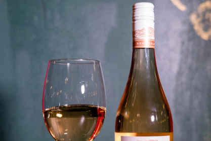 Ο Gigifioggos κάνει Blush party με Villa Maria 