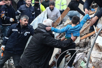 Τουρκία: Nέοι σεισμοί 6,4 και 5,8 και 5,2 στην Αντιόχεια - 3 νεκροί και 600 τραυματίες